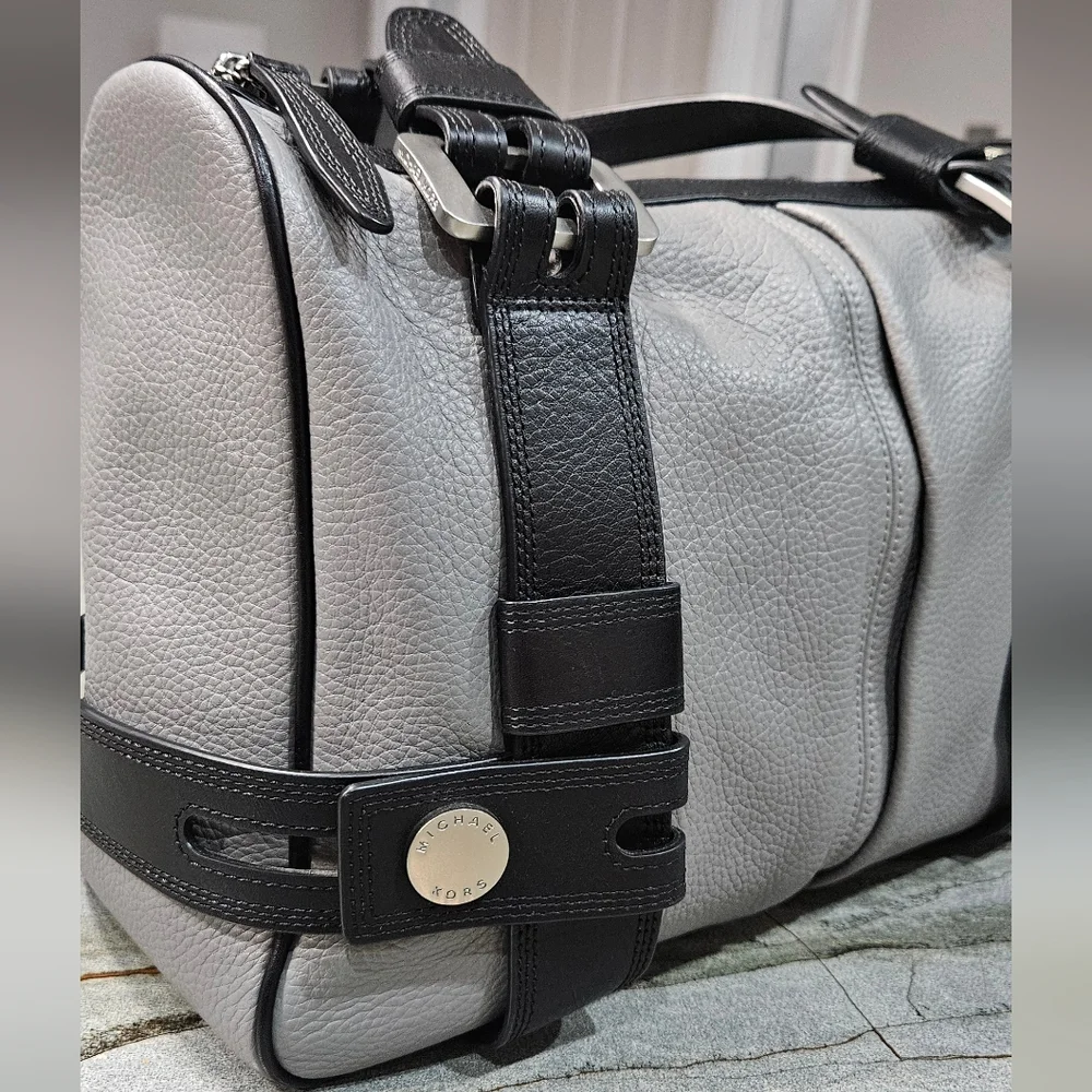 Michael Kors Gray & Black Pebbled Leather Satchel Shoulder Bag NWOT